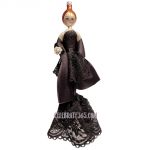 Soffieria De Carlini, Lady in Black Lacy Gown